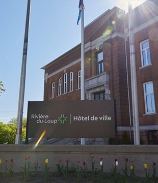 Début de l'horaire estival pour les bureaux de Rivière-du-Loup