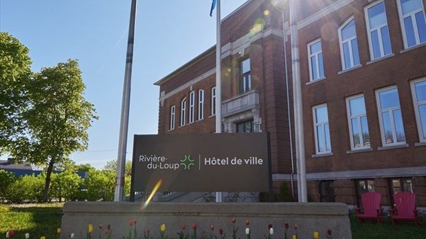 Début de l'horaire estival pour les bureaux de Rivière-du-Loup