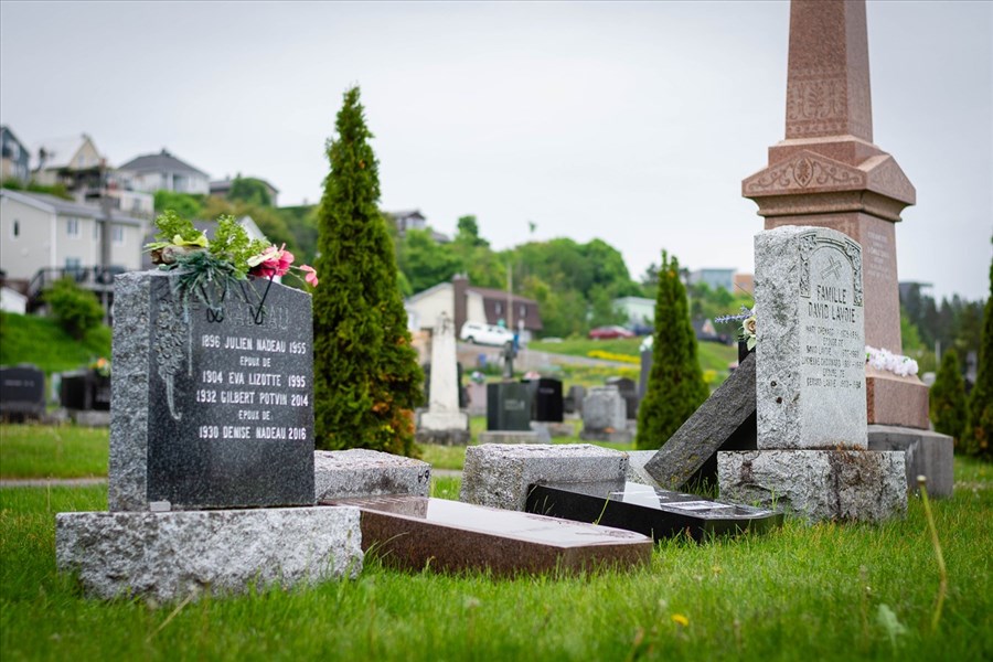 Actes de vandalisme au cimetière Saint-Patrice