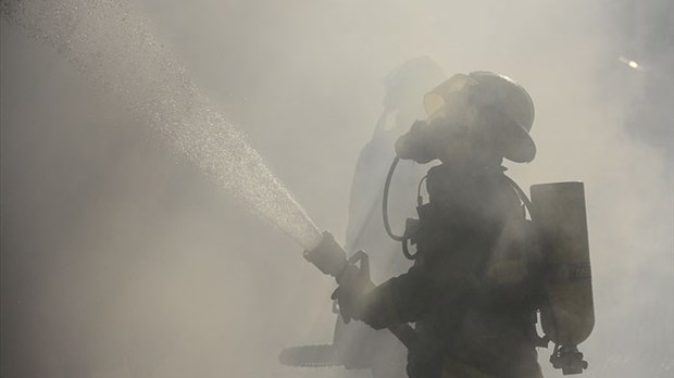 Deux véhicules incendiés à Saint-Jean-de-Dieu