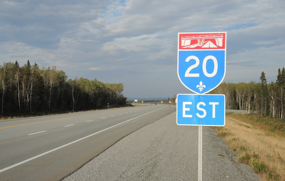 Travaux d’asphaltage sur l’autoroute 20