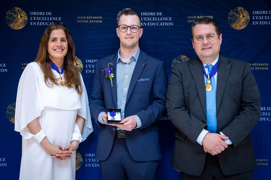Une grande distinction pour l’enseignant louperivois Mathieu Mercier 